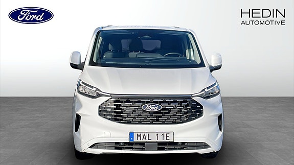Ford Custom Tourneo 8 of 9
