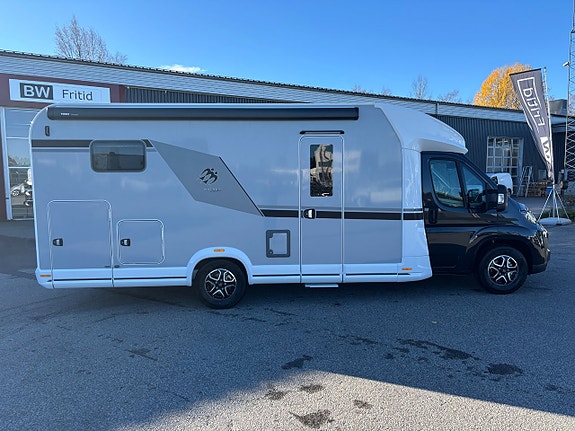 Knaus L!ve Wave 700 MEG Platinum Selection Långbäddar - Taksäng  - Alde - Automat - Cykelställ 3 of 24