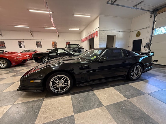 Chevrolet Corvette 8 of 24