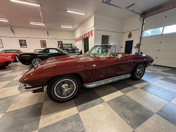 Chevrolet Corvette 6 of 30