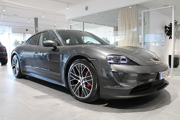 Porsche Taycan 4S 6 of 21