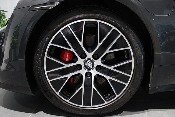 Porsche Taycan 4S 8 of 21