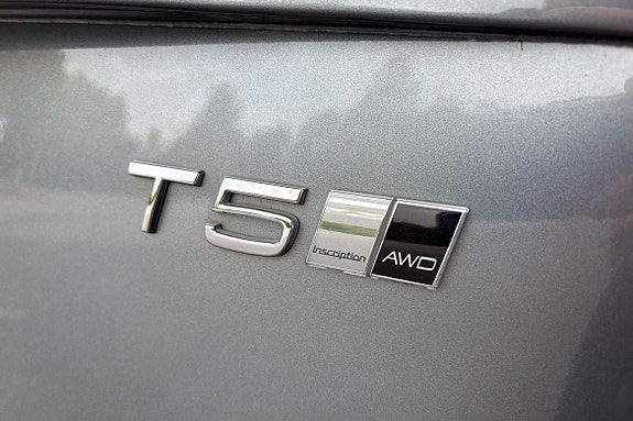 Volvo XC90 16 of 30