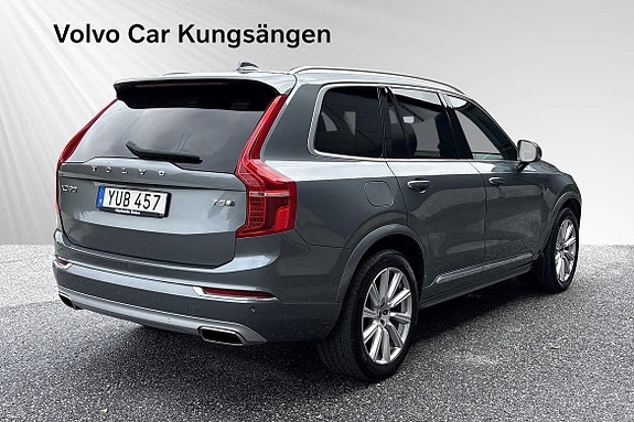 Volvo XC90 5 of 30
