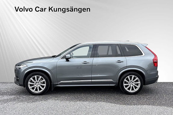 Volvo XC90 3 of 30