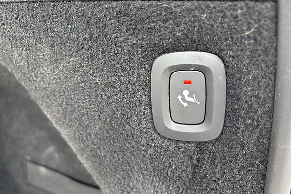 Volvo XC90 17 of 30