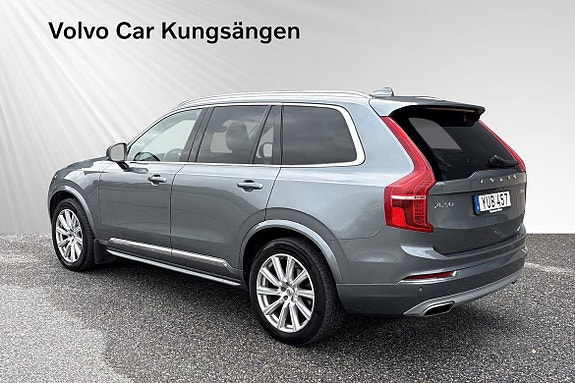 Volvo XC90 4 of 30