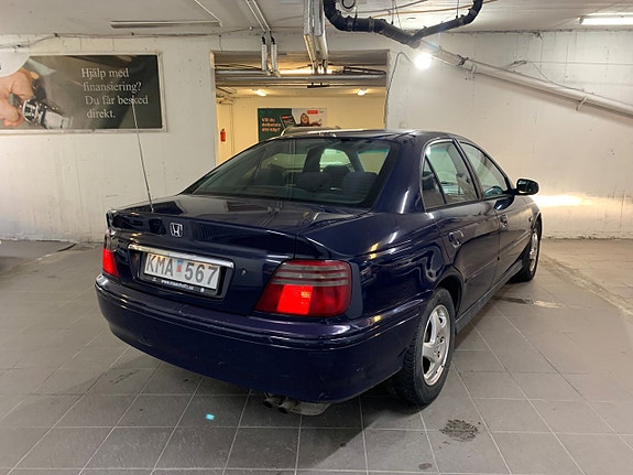 Honda Accord 4 of 16
