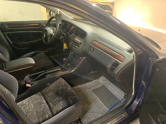 Honda Accord 13 of 16