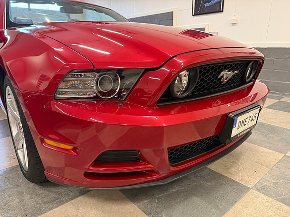 Ford Mustang 19 of 30