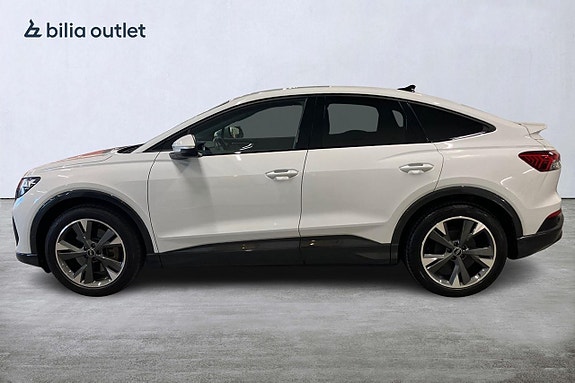 Audi Q4 e-tron 6 of 30