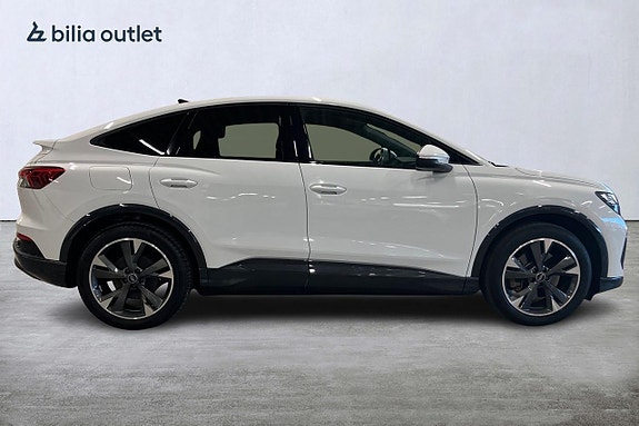 Audi Q4 e-tron 5 of 30