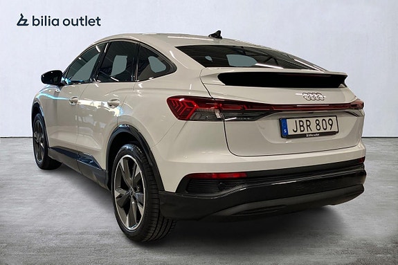 Audi Q4 e-tron 4 of 30