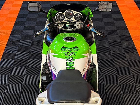 Kawasaki Ninja ZX-6R 0.6 3 of 3