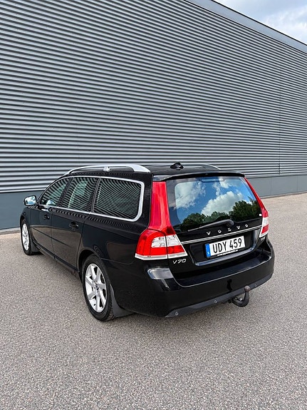 Volvo V70 4 of 10