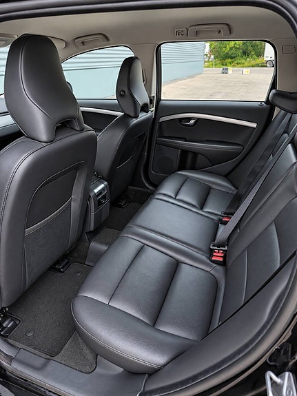 Volvo V70 6 of 10