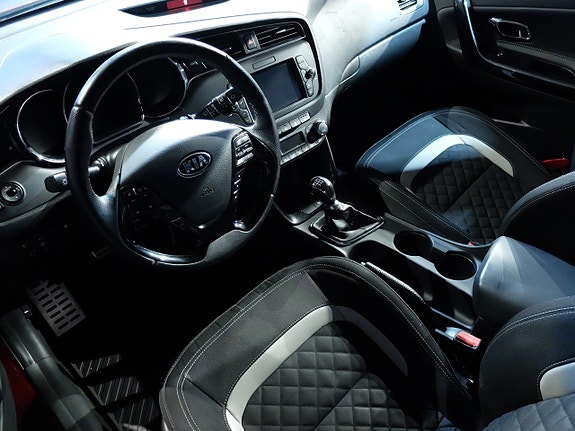 Kia Ceed 8 of 9