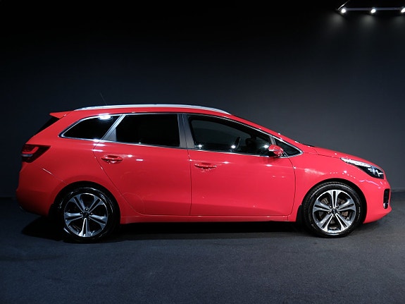 Kia Ceed 2 of 9