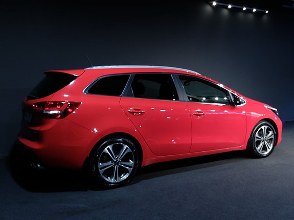 Kia Ceed 3 of 9