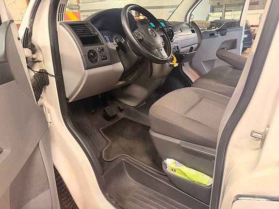 Volkswagen Transporter 10 of 11