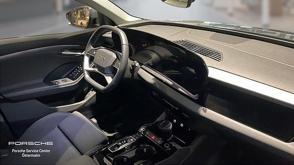 Audi Q6 e-tron 4 of 17
