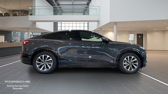 Audi Q6 e-tron 16 of 17