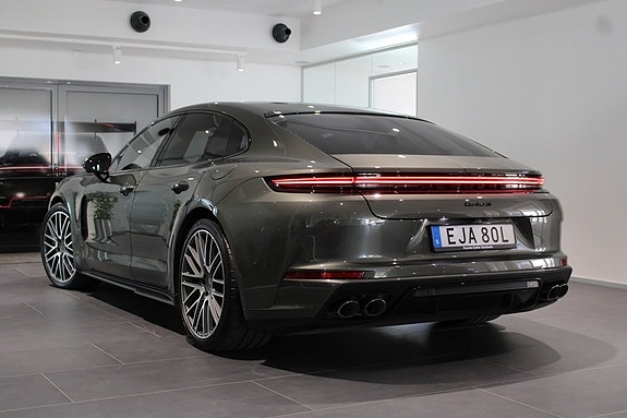 Porsche Panamera Turbo S 22 of 25