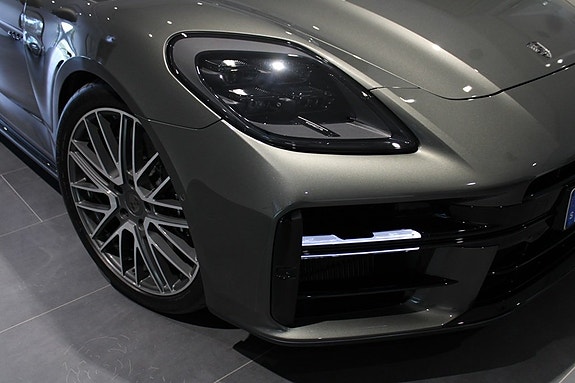 Porsche Panamera Turbo S 5 of 25