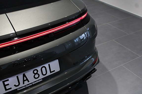 Porsche Panamera Turbo S 23 of 25