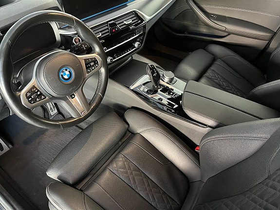 BMW 530e 6 of 14