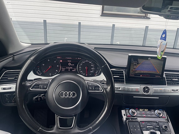 Audi A8 9 of 9