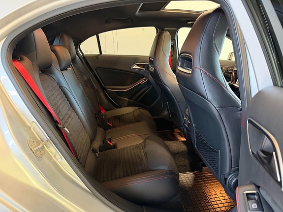 Mercedes-Benz A250 12 of 19