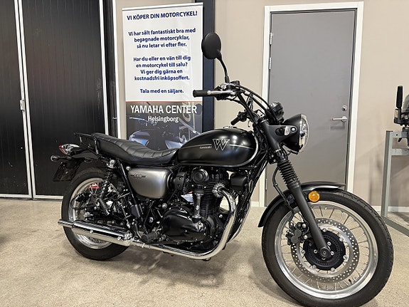 Kawasaki W800 ABS 2 of 8
