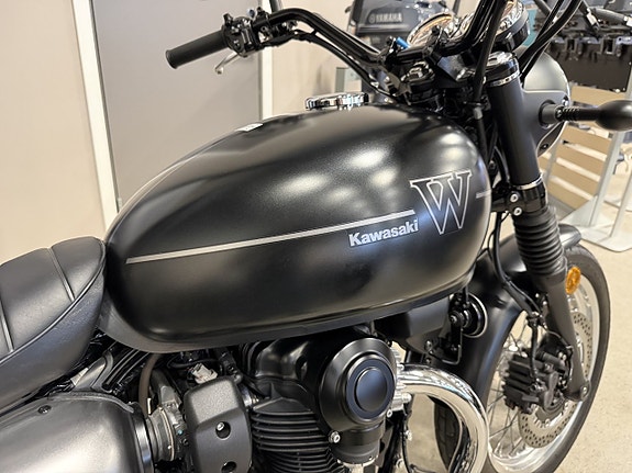 Kawasaki W800 ABS 3 of 8