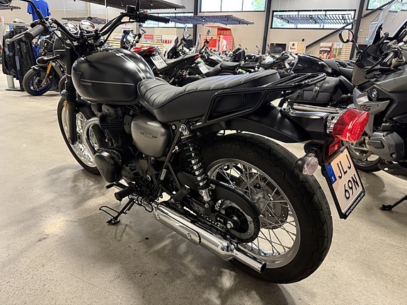 Kawasaki W800 ABS 4 of 8