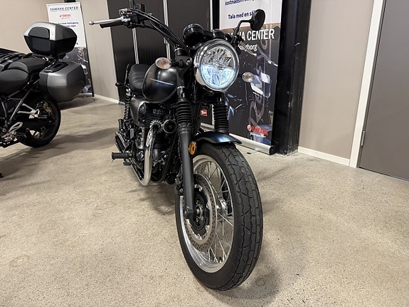 Kawasaki W800 ABS 6 of 8