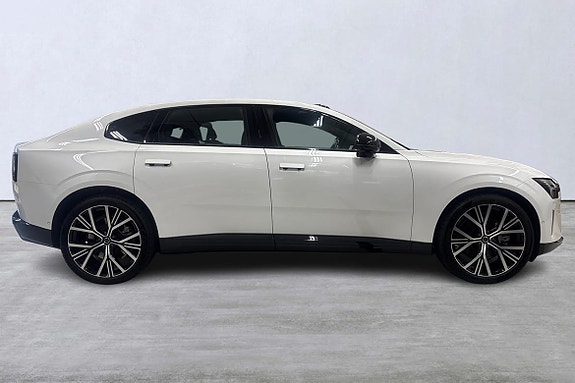 Volvo ES90 3 of 24