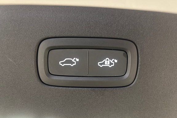 Volvo ES90 18 of 24