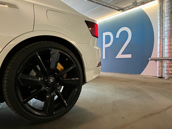 Polestar 2 10 of 14