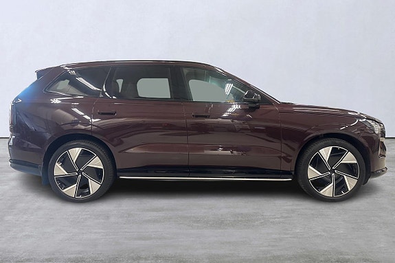 Volvo EX90 3 of 24