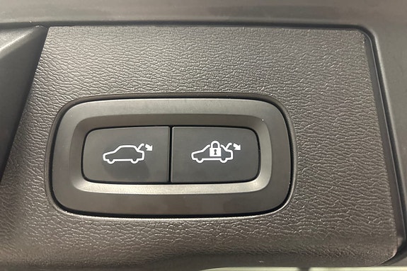 Volvo XC60 18 of 23