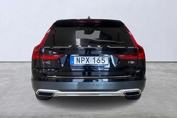 Volvo V90 Cross Country 5 of 23