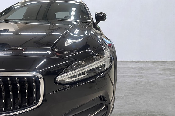 Volvo V90 Cross Country 22 of 23