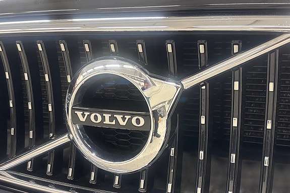 Volvo V90 Cross Country 21 of 23
