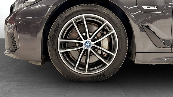 BMW 530e 9 of 10