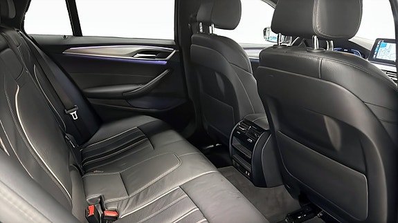 BMW 530e 5 of 10