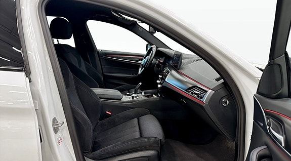 BMW 530e 9 of 14