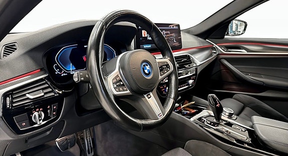 BMW 530e 8 of 14