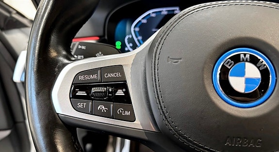 BMW 530e 10 of 14