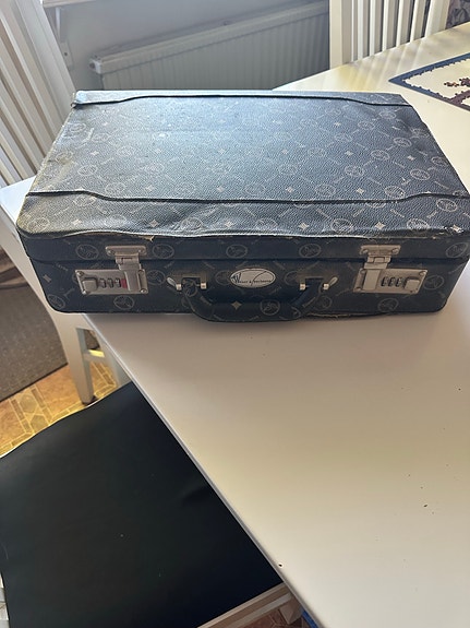 Product image 1 of 4